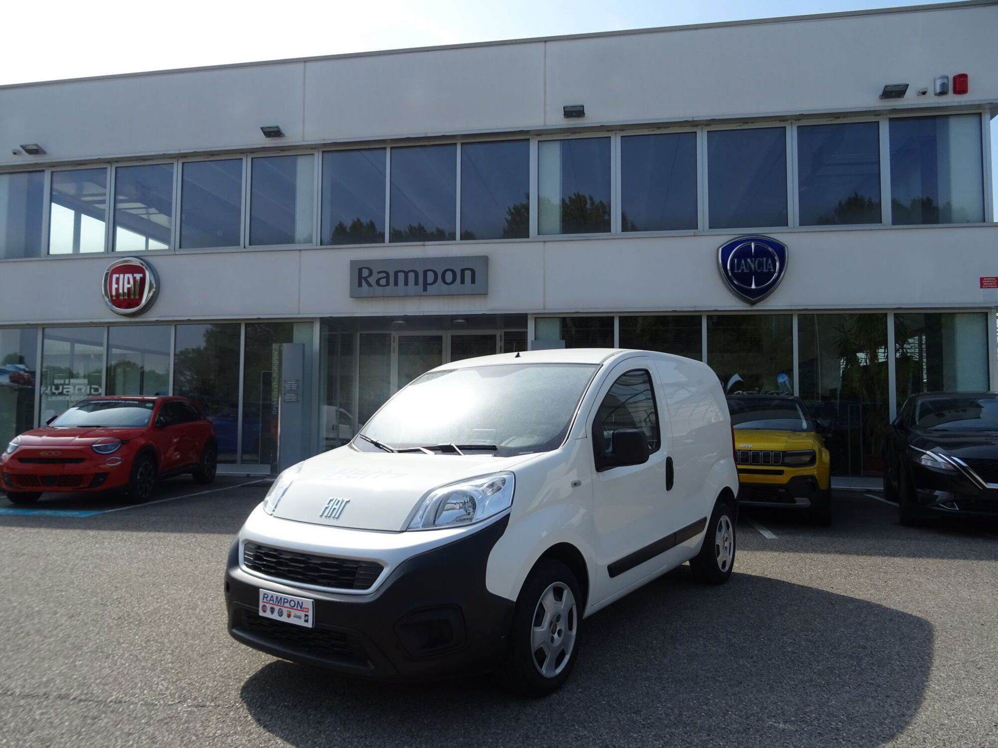 Fiat Fiorino 1.3 MJT 95CV Cargo Adventure  del 2022 usata a San Dona&#039; Di Piave