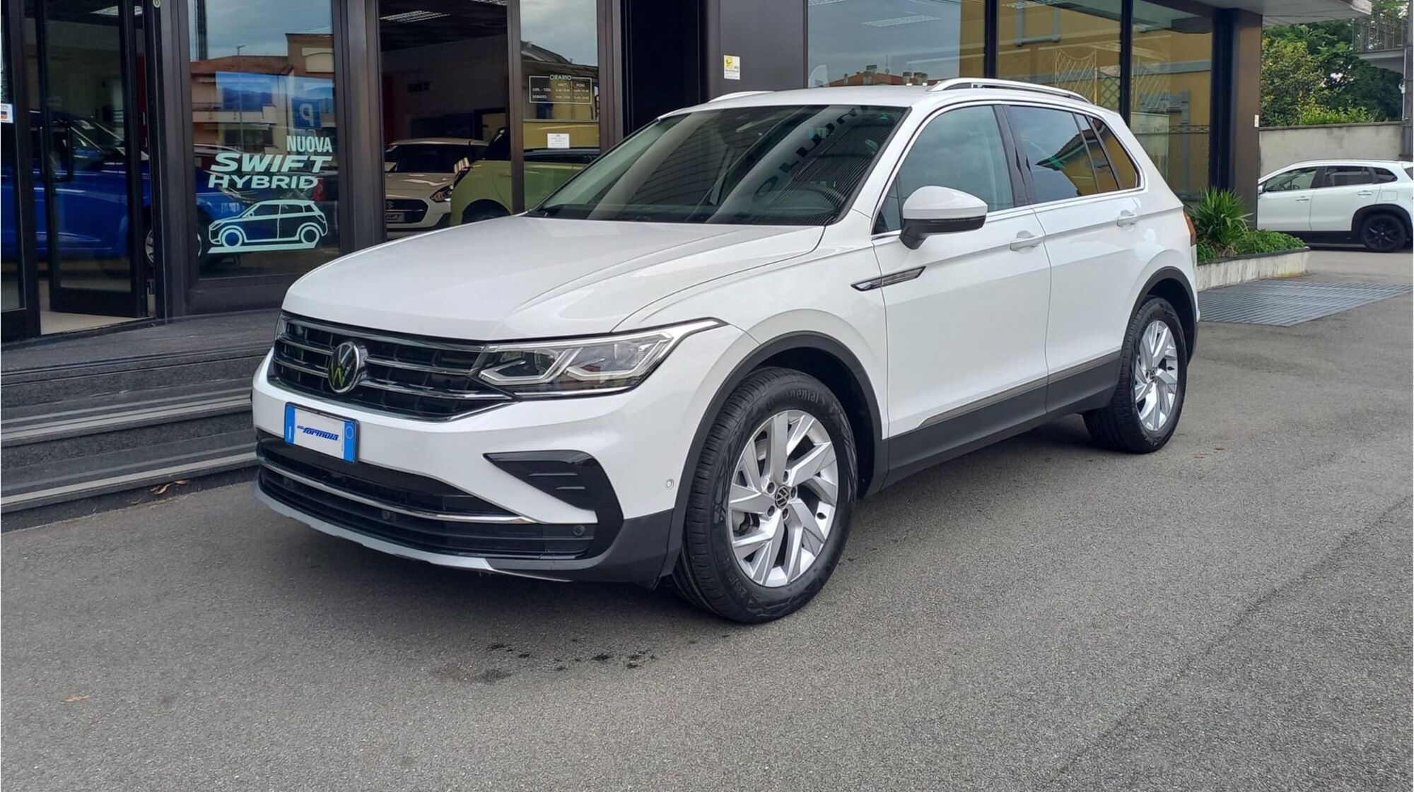 Volkswagen Tiguan 1.5 TSI 150 CV DSG ACT Elegance del 2021 usata a San Vittore Olona