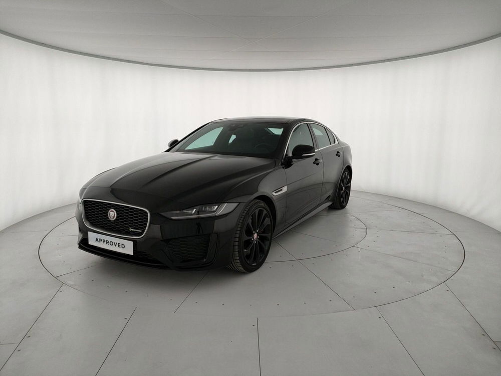 Jaguar XE usata a Milano