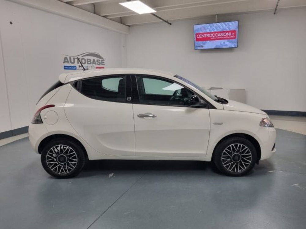 Lancia Ypsilon usata a Brescia (5)