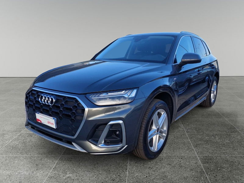 Audi Q5 40 TDI 204 CV quattro S tronic S line plus  del 2023 usata a Triggiano