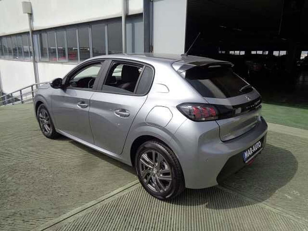 Peugeot 208 usata a Treviso (2)