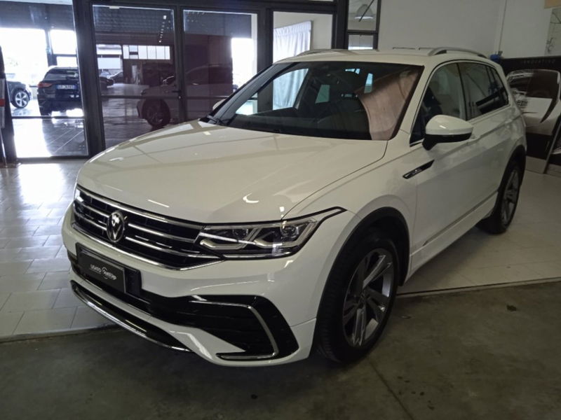 Volkswagen Tiguan 1.5 TSI 150 CV DSG ACT R-Line del 2022 usata a Sinalunga