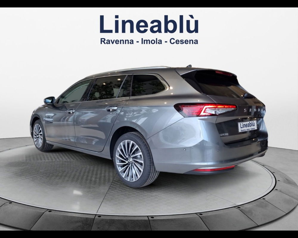 Skoda Superb nuova a Ravenna (3)