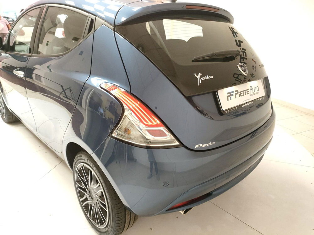 Lancia Ypsilon usata a Teramo (9)