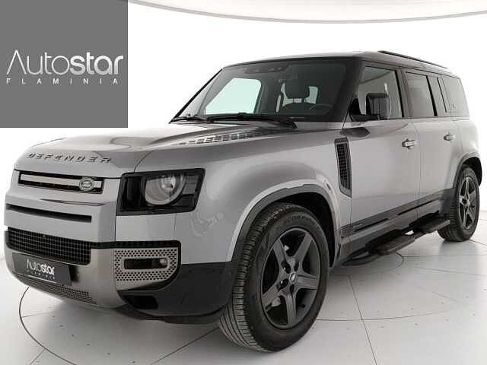 Land Rover Defender 110 3.0d i6 mhev X-Dynamic SE awd 250cv auto del 2021 usata a Roma