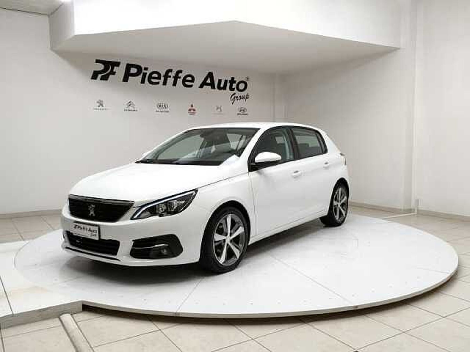 Peugeot 308 PureTech Turbo 130 S&amp;S Active Pack  del 2020 usata a Teramo