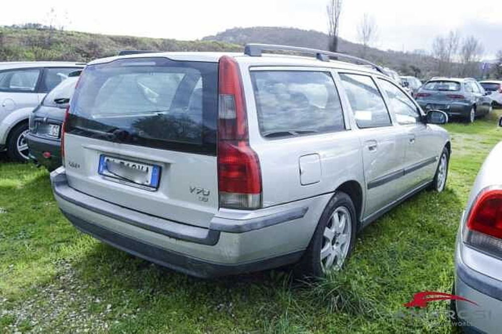 Volvo V70 usata a Viterbo (3)