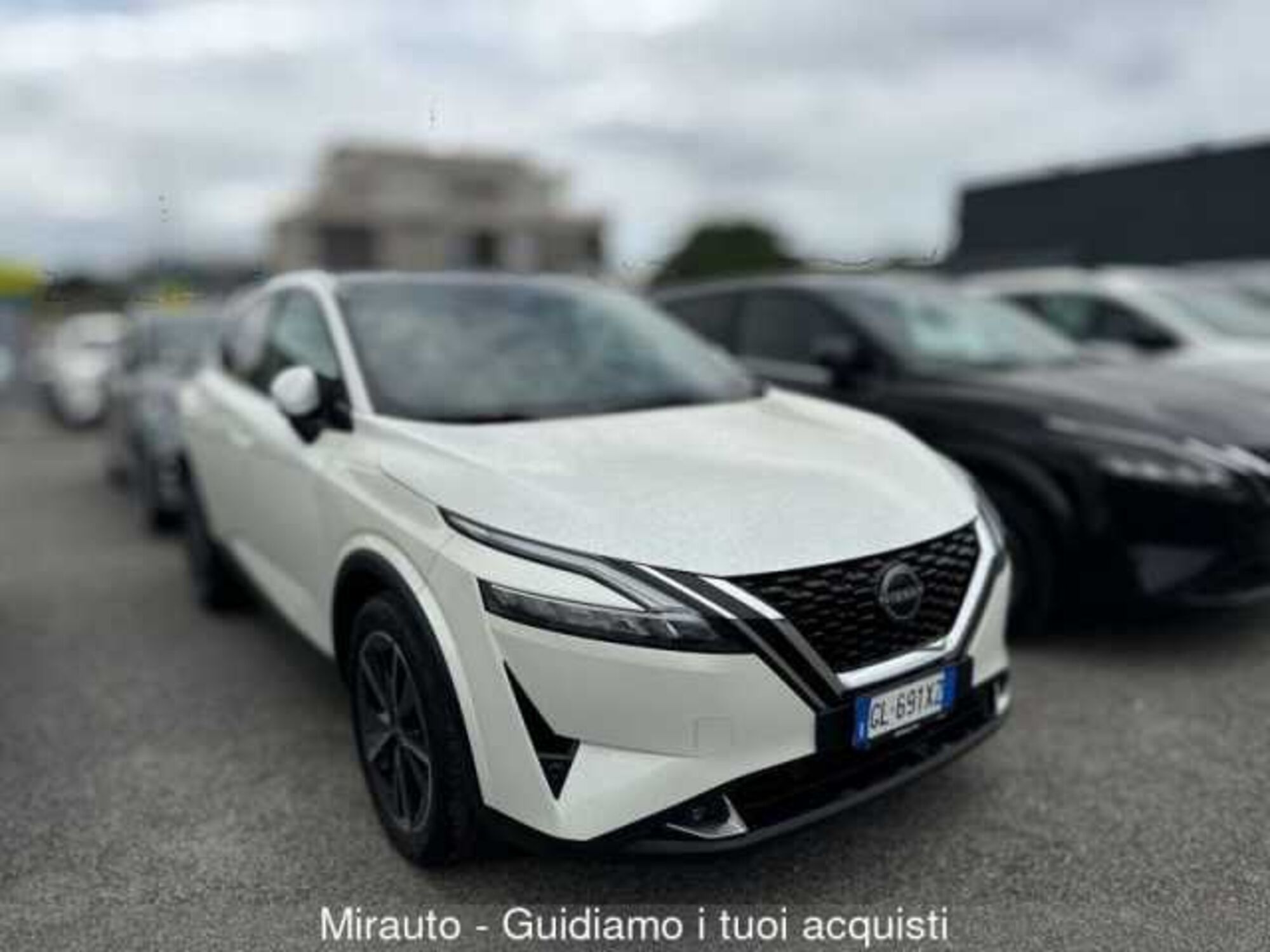 Nissan Qashqai 1.3 mhev Tekna 2wd 158cv xtronic del 2022 usata a Roma