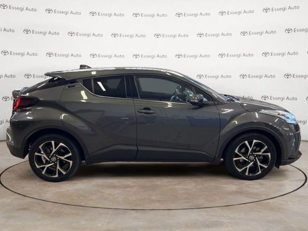 Toyota Toyota C-HR usata a Vercelli (14)