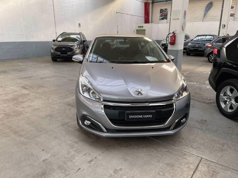 Peugeot 208 82 Stop&amp;Start 5 porte Active  del 2019 usata a Torino