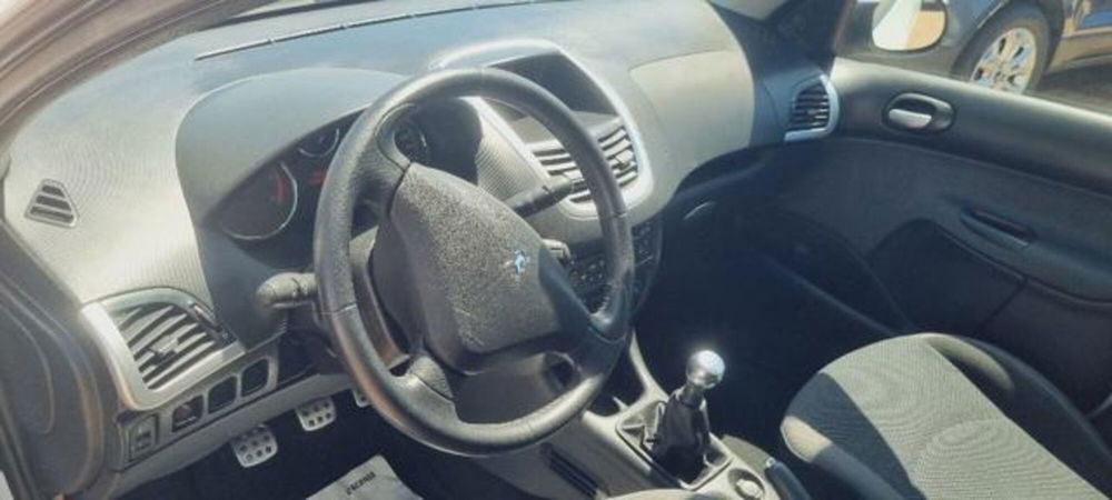 Peugeot 206 usata a Savona (14)