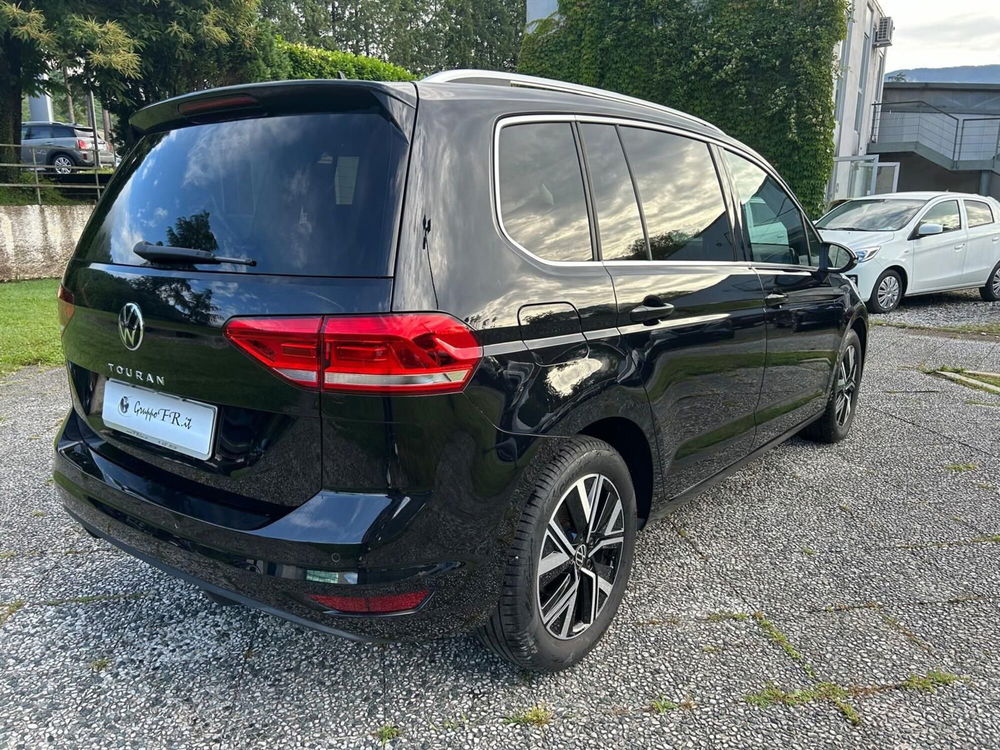 Volkswagen Touran usata a La Spezia (6)