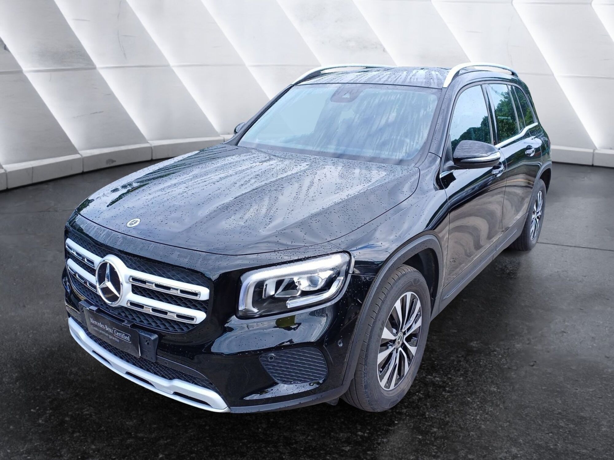 Mercedes-Benz GLB 180 d Automatic Sport del 2022 usata