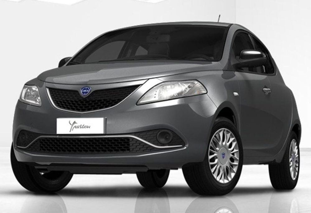 Lancia Ypsilon nuova a Catania (4)