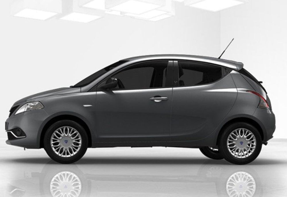 Lancia Ypsilon nuova a Catania (3)