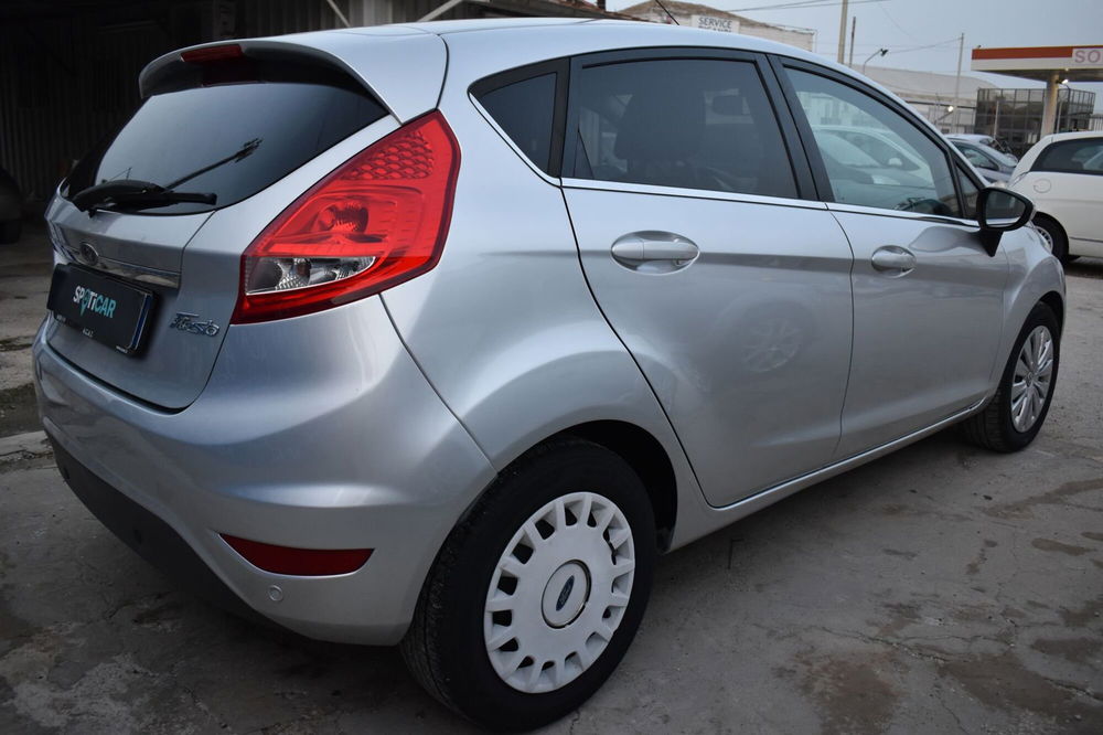 Ford Fiesta usata a Catania (5)