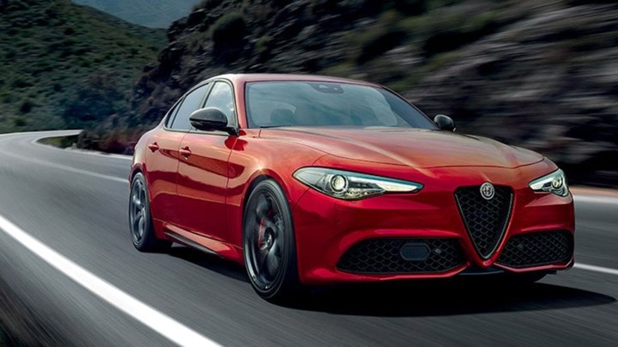 Alfa Romeo Giulia 2.0 t Tributo Italiano Q4 280cv auto nuova a Catania