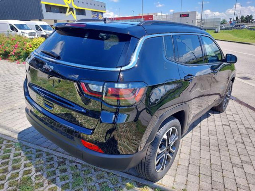 Jeep Compass nuova a Padova (3)