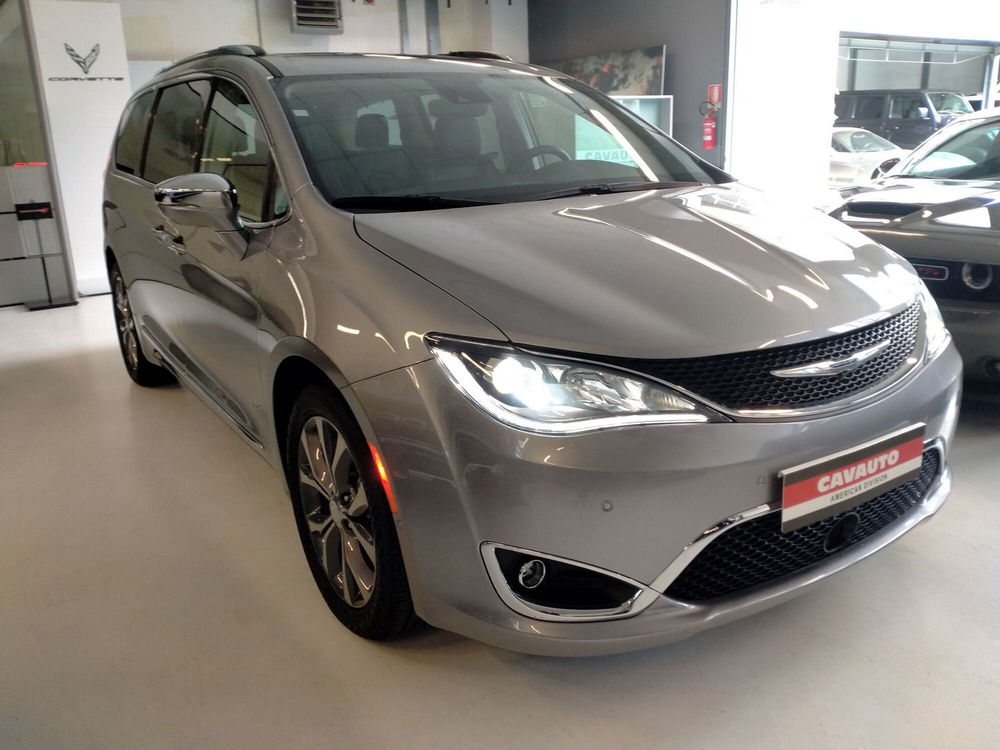 Chrysler Pacifica nuova a Monza e Brianza (3)