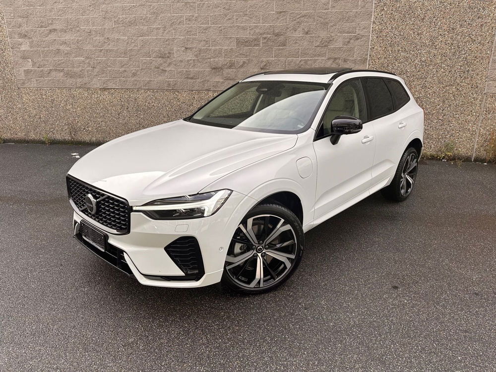 Volvo XC60 nuova a Bergamo