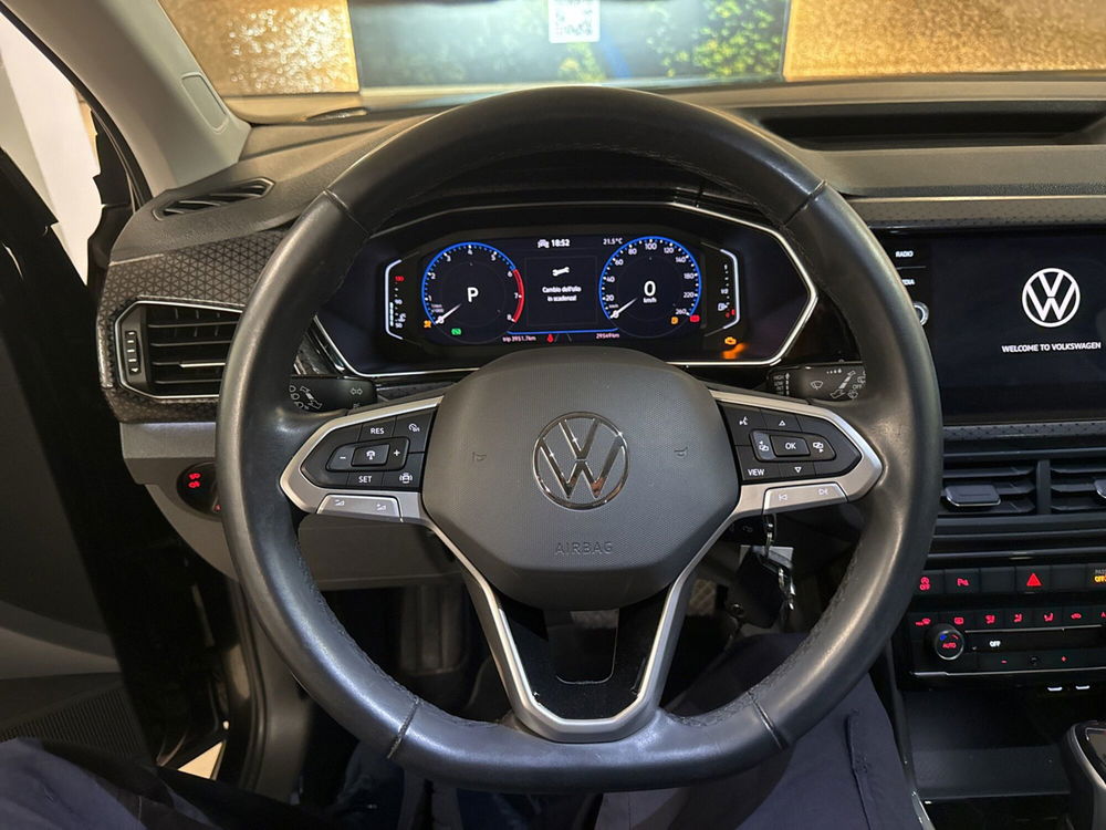 Volkswagen T-Cross usata a Pistoia (12)