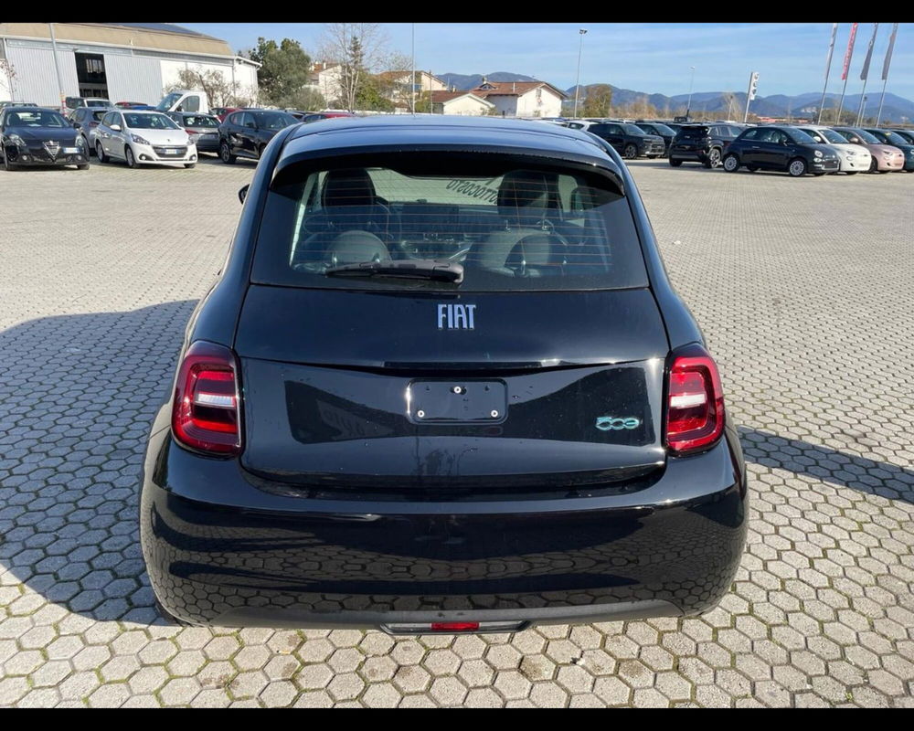 Fiat 500e nuova a Lucca (6)