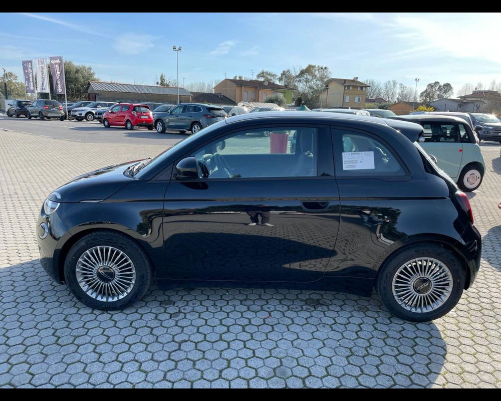 Fiat 500e nuova a Lucca (8)