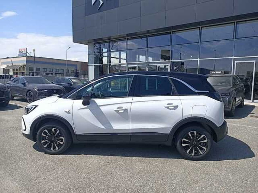 Opel Crossland nuova a Milano (4)