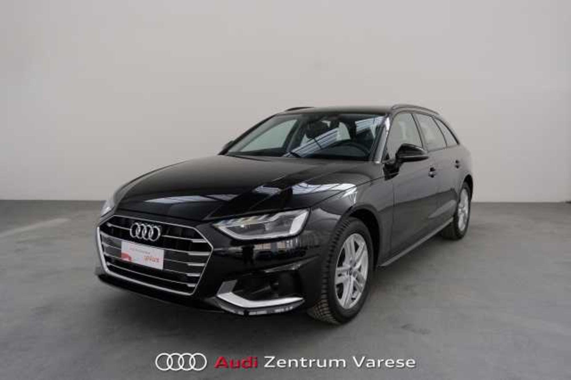 Audi A4 Avant 2.0 TDI ultra 163CV Advanced del 2022 usata a Varese