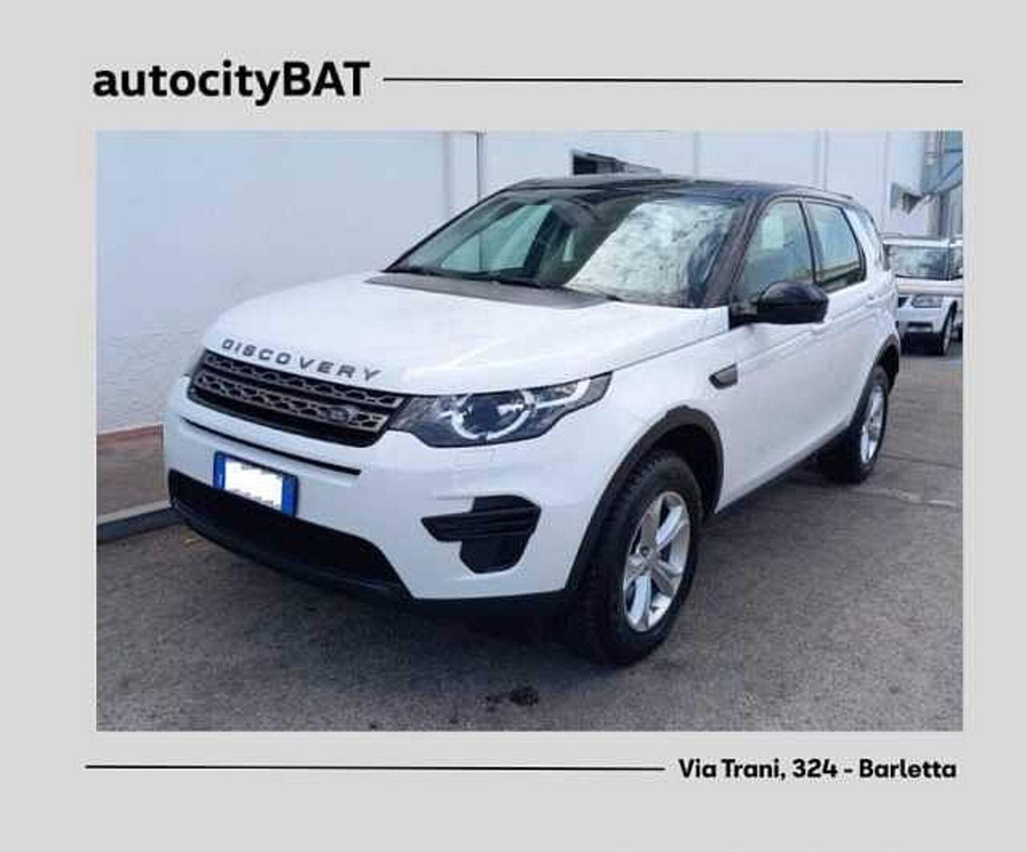 Land Rover Discovery Sport 2.0 TD4 150 CV Pure  del 2017 usata a Barletta