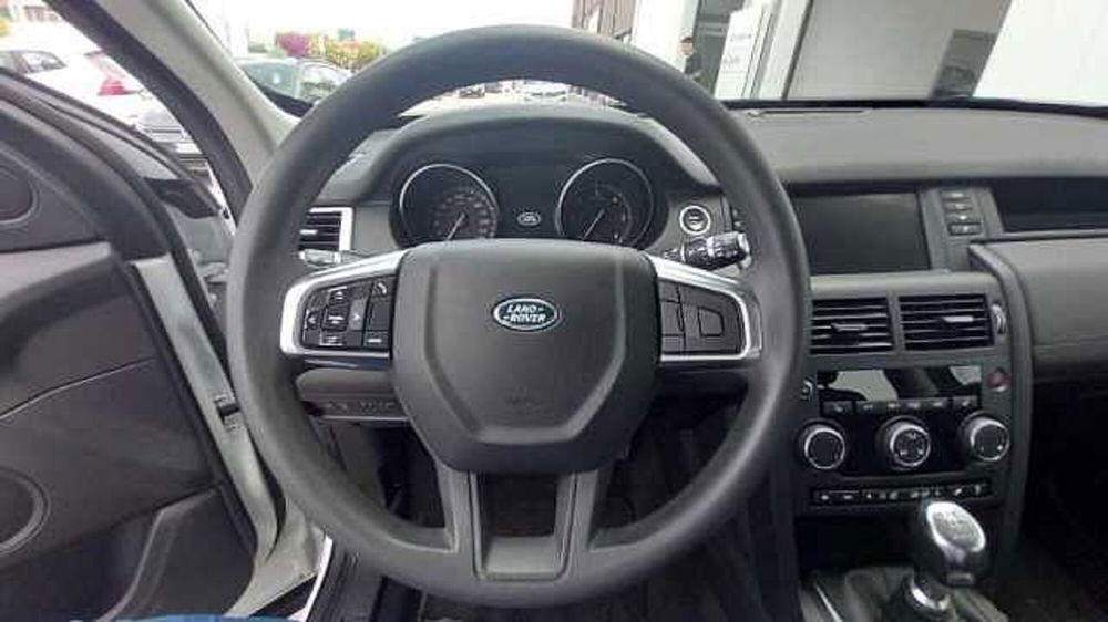 Land Rover Discovery Sport usata a Barletta-Andria-Trani (11)