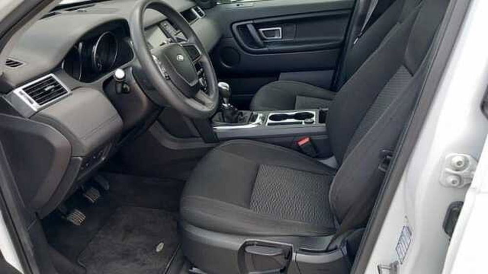 Land Rover Discovery Sport usata a Barletta-Andria-Trani (5)