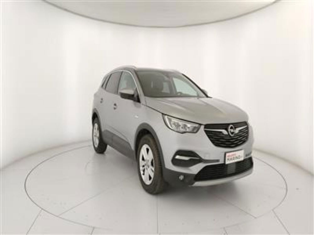 Opel Grandland X usata a Bari (11)