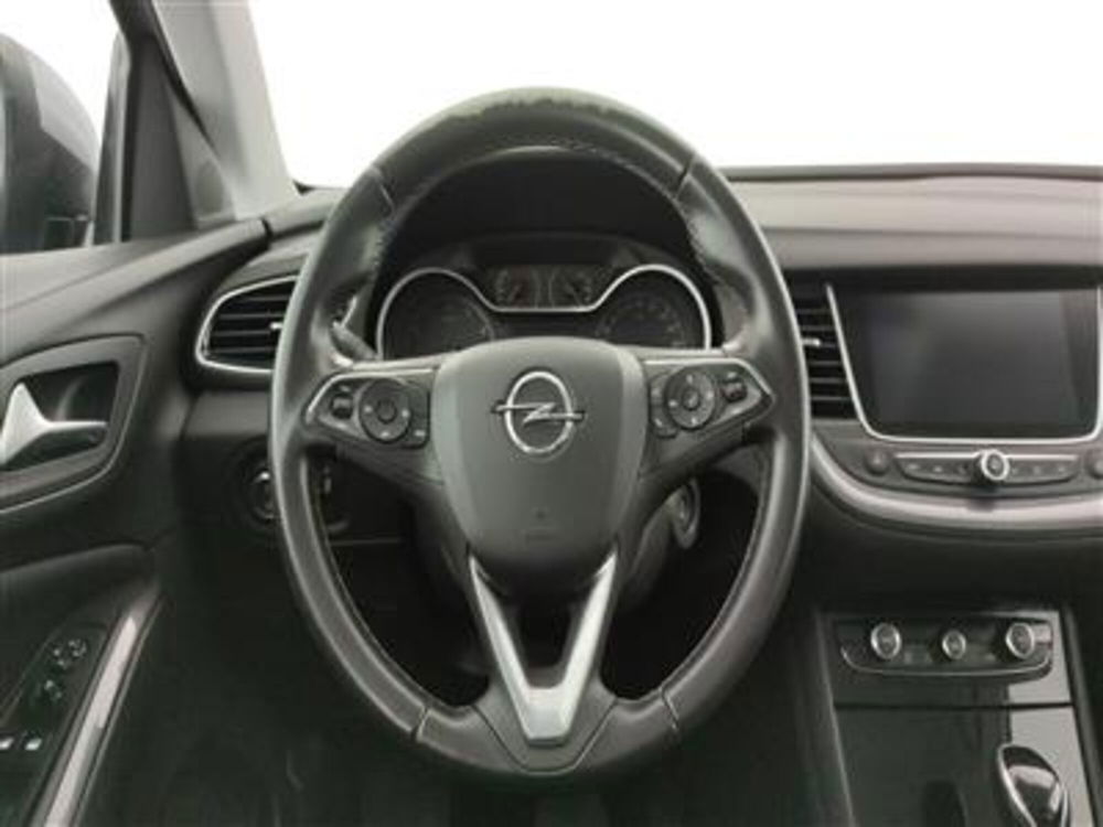 Opel Grandland X usata a Bari (15)