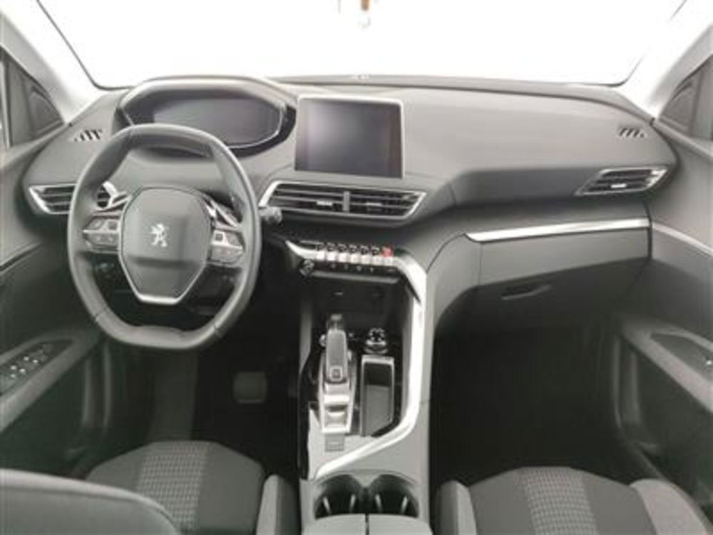 Peugeot 3008 usata a Bari (14)