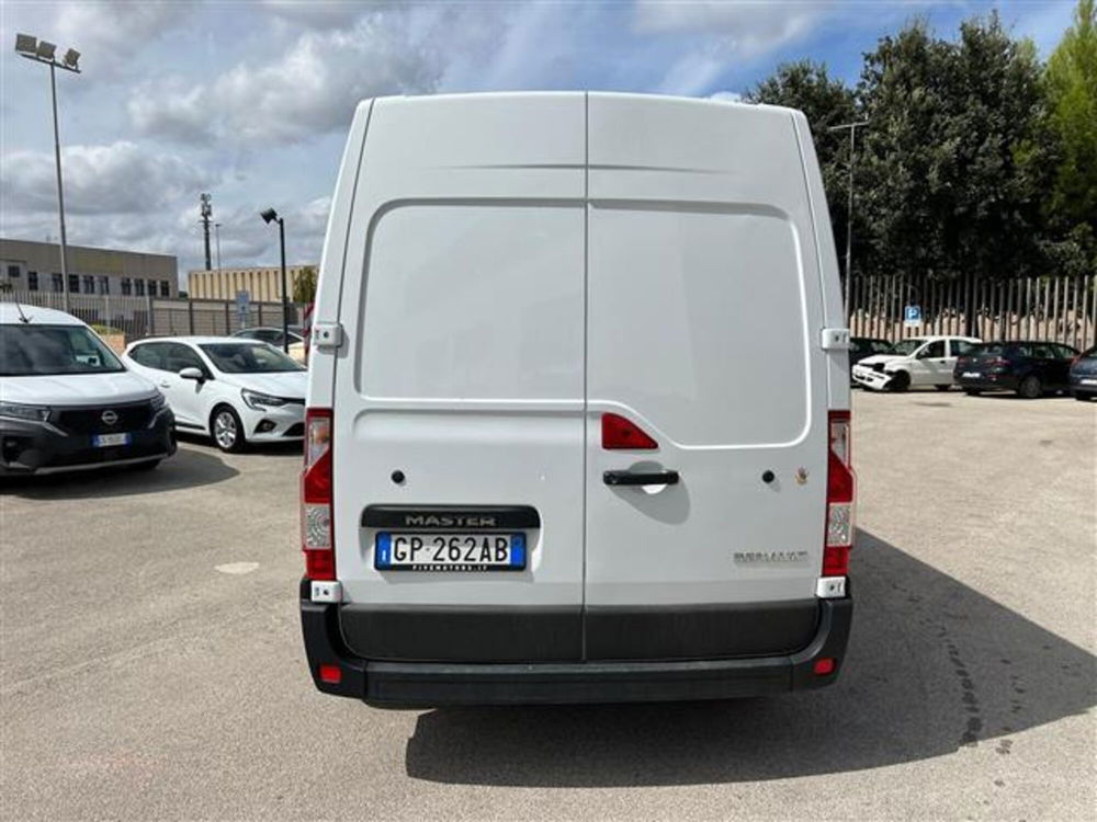 Renault Master Furgone usata a Brindisi (4)