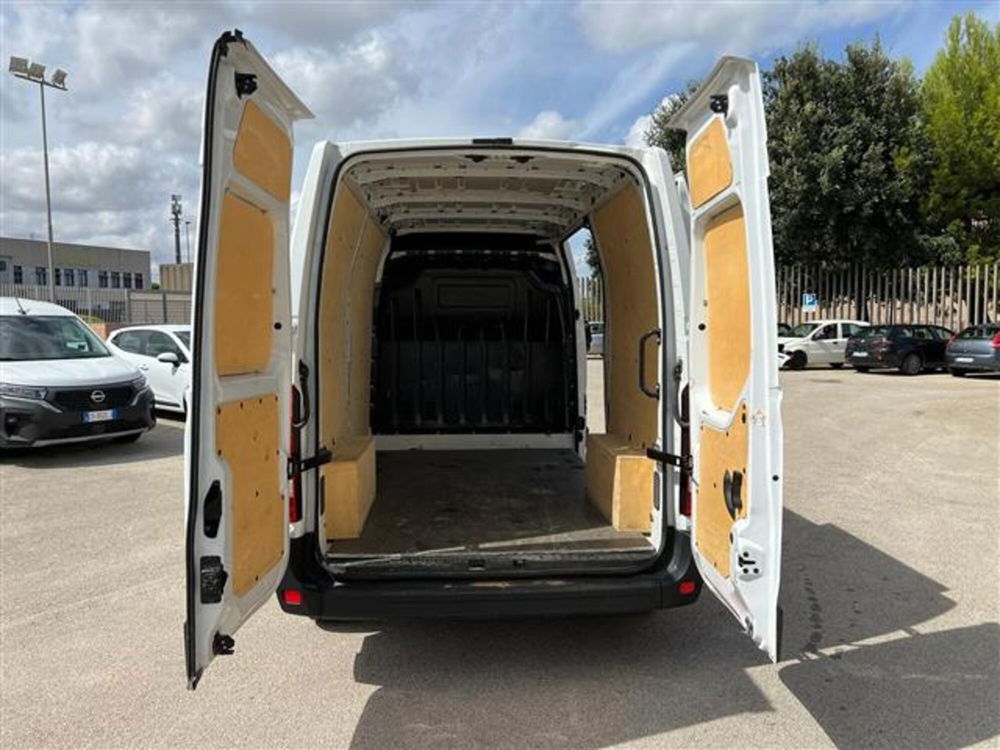 Renault Master Furgone usata a Brindisi (8)