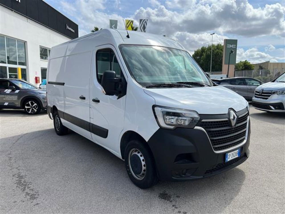 Renault Master Furgone usata a Brindisi (9)