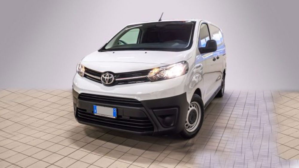 Toyota Proace nuova a Padova