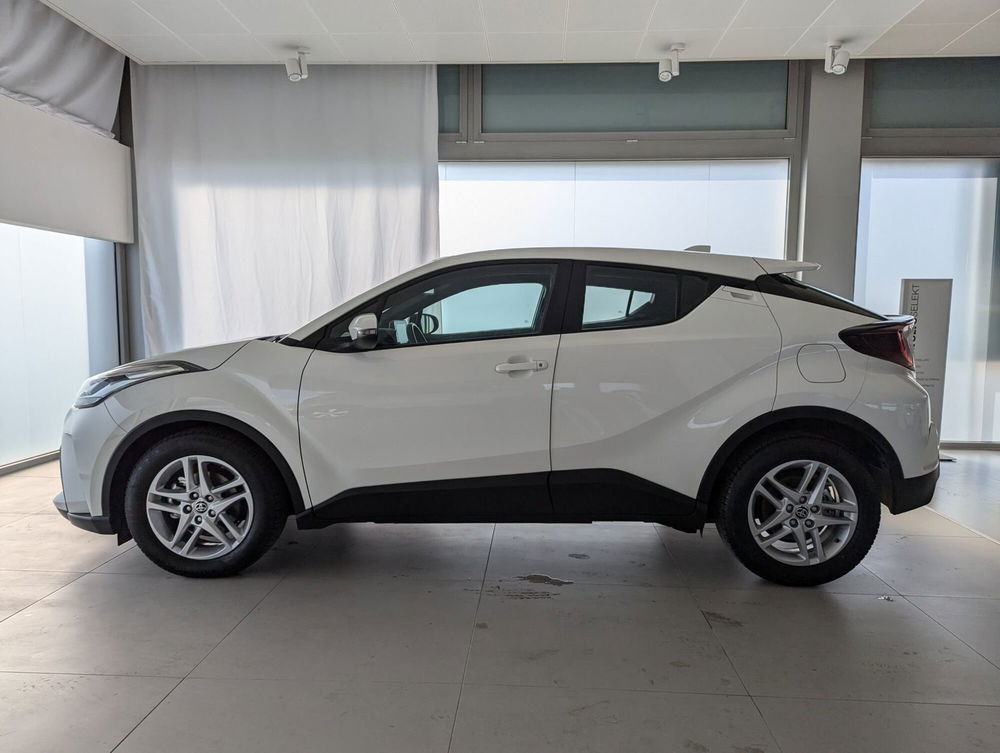 Toyota Toyota C-HR usata a Pescara (7)