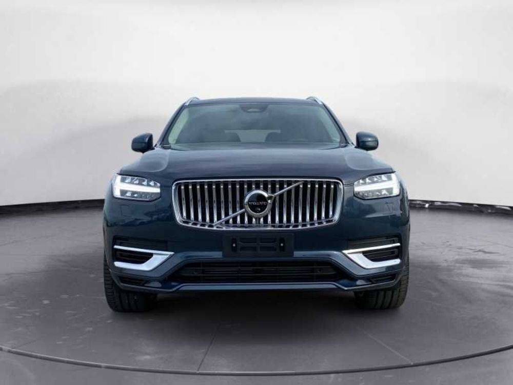 Volvo XC90 nuova a Pordenone (8)