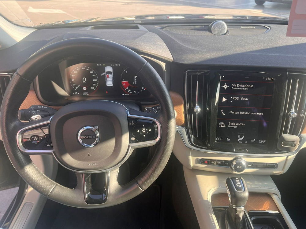 Volvo S90 usata a Parma (13)