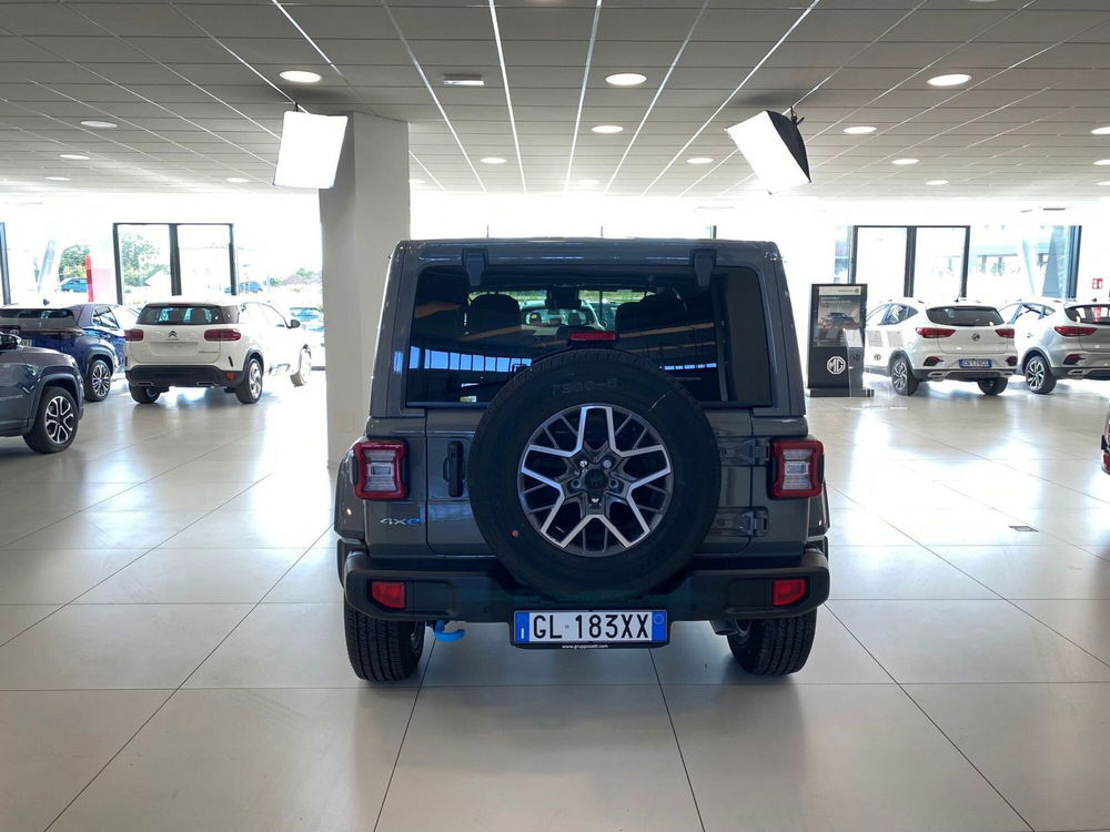 Jeep Wrangler Unlimited nuova a Parma (5)