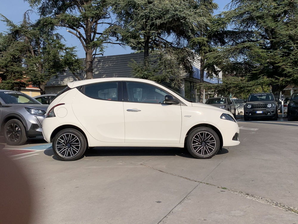 Lancia Ypsilon usata a Parma (2)