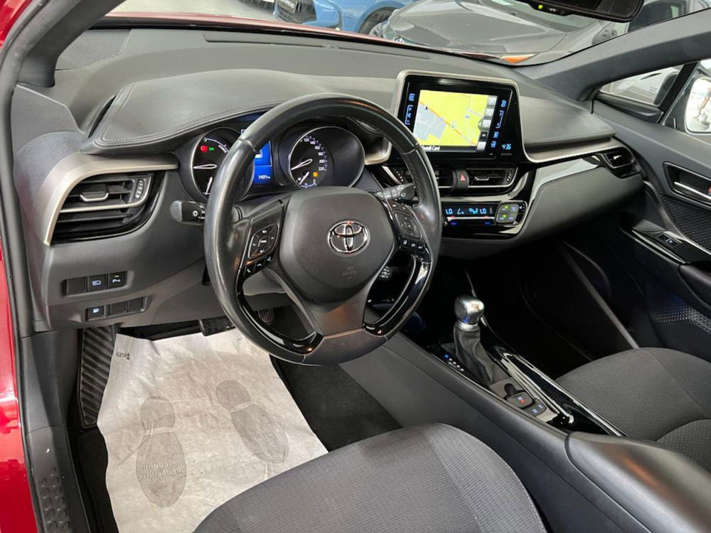 Toyota Toyota C-HR usata a Parma (8)