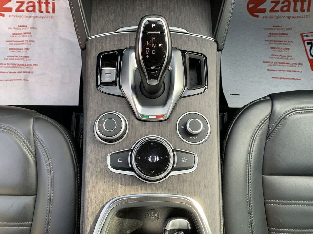 Alfa Romeo Stelvio usata a Parma (16)