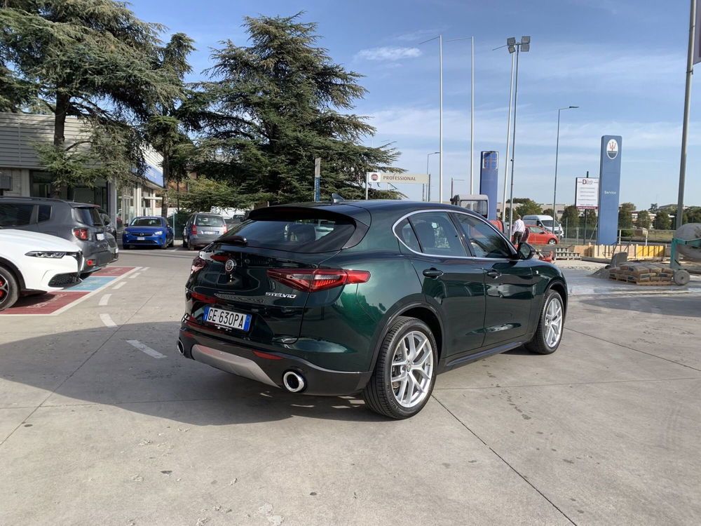 Alfa Romeo Stelvio usata a Parma (3)