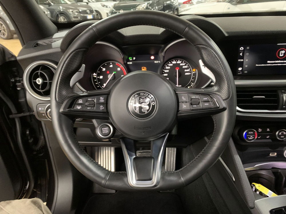 Alfa Romeo Stelvio usata a Parma (11)