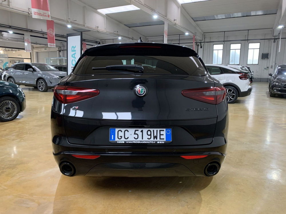 Alfa Romeo Stelvio usata a Parma (4)